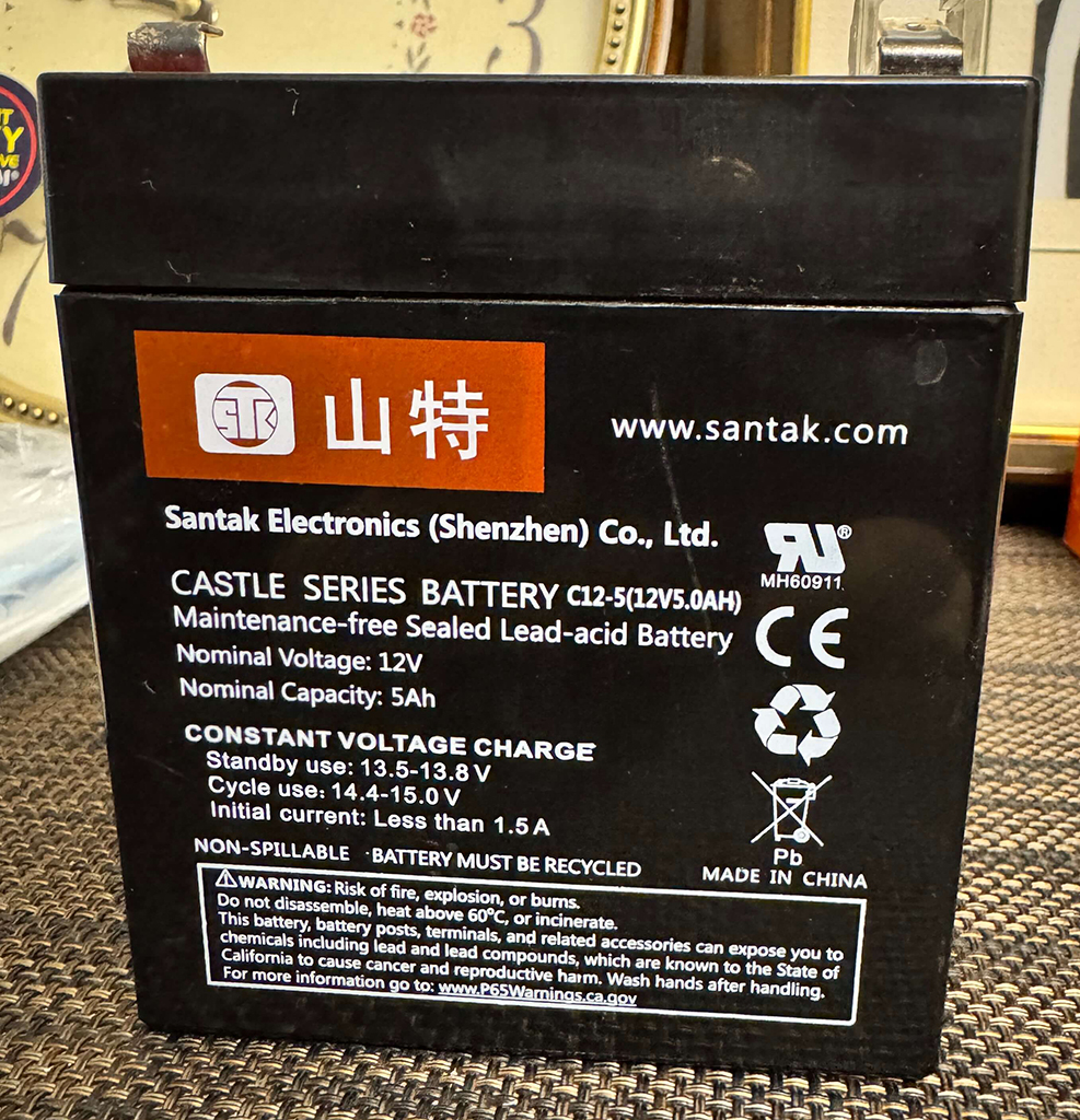 拆下来的旧电池